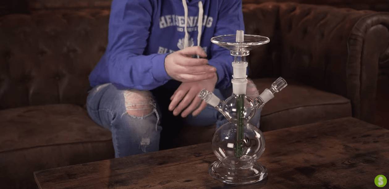 quels sont les accessoires de la chicha en verre?