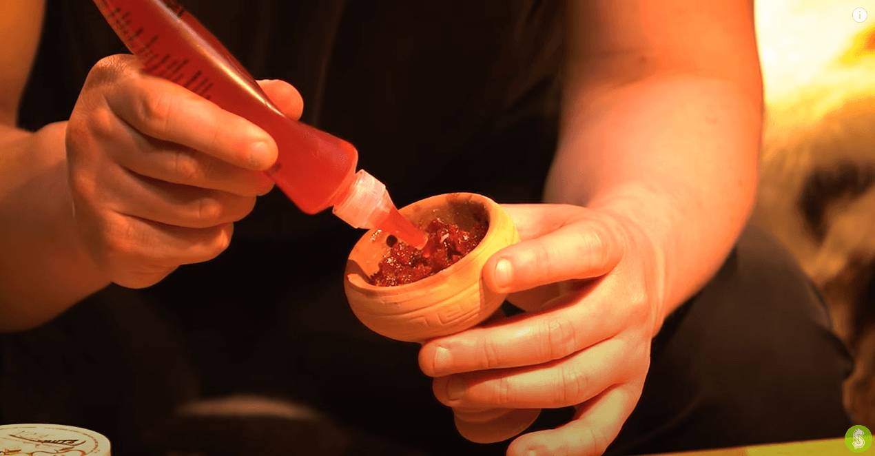 ajout de crème à chicha