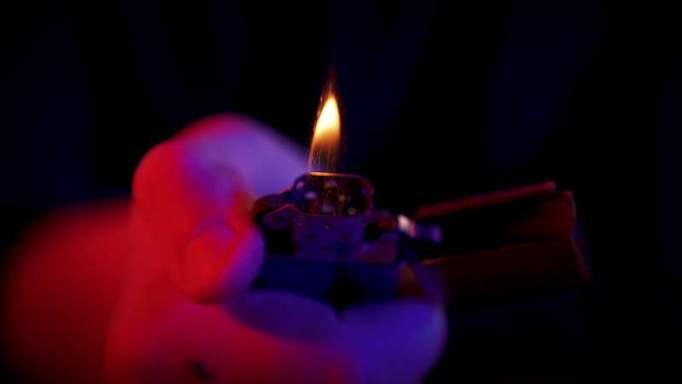 allumage briquet essence