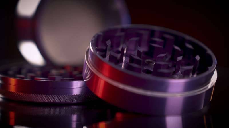 grinder dents de requin